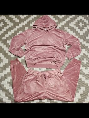 Fashion Nova Men Velvet Set - Dusty Pink